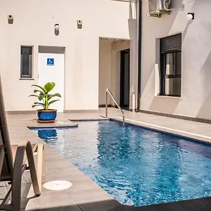 3* Aparthotel La Laguna